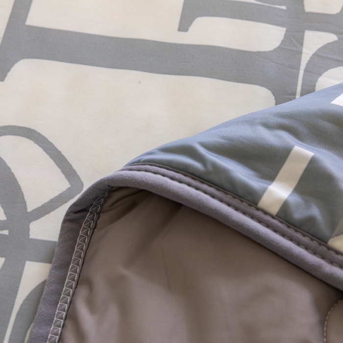 91家纺网 家纺一手货源 找家纺 摩卡 2024新品冰激凌大豆夏被 真我