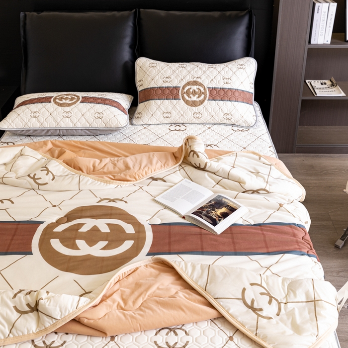 91家纺网 家纺一手货源 找家纺 摩卡 2024新品冰激凌大豆夏被 风范