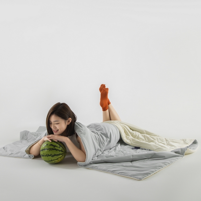 91家纺网 家纺一手货源 找家纺 佳居缘 2023新款A类冰川凉感瓜瓜被（锦氨） 高级灰