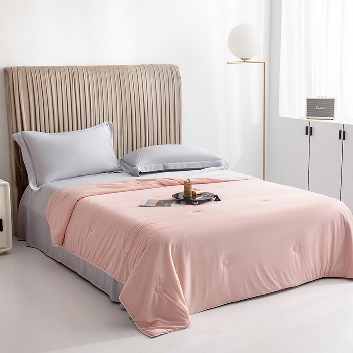 91家纺网 家纺一手货源 找家纺 佳居缘 2025新款A类冰感丝夏凉被 豆沙