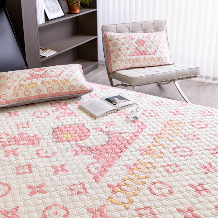 91家纺网 家纺一手货源 找家纺 摩卡 2024新品凉感丝床笠乳胶凉席三件套 太阳花粉