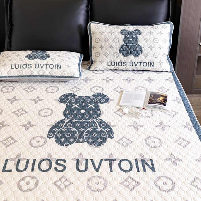 91家纺网 家纺一手货源 找家纺 摩卡 2024新品凉感丝床笠乳胶凉席三件套 熊仔白