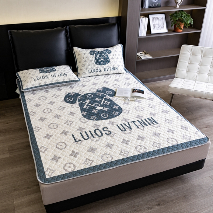 91家纺网 家纺一手货源 找家纺 摩卡 2024新品凉感丝床笠乳胶凉席三件套 熊头白