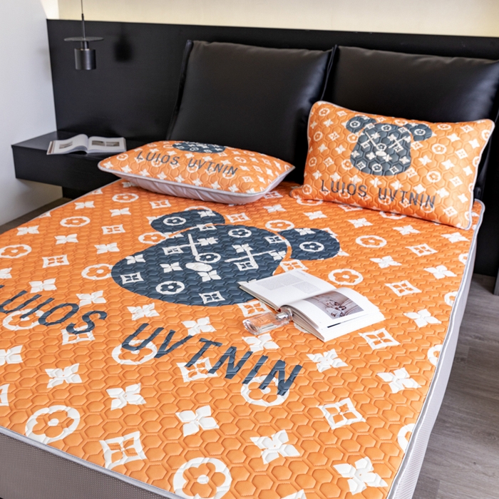 91家纺网 家纺一手货源 找家纺 摩卡 2024新品凉感丝床笠乳胶凉席三件套 熊头橙