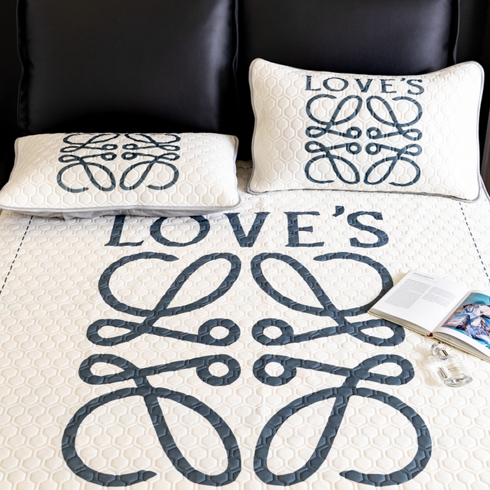 91家纺网 家纺一手货源 找家纺 摩卡 2024新品凉感丝床笠乳胶凉席三件套 至爱