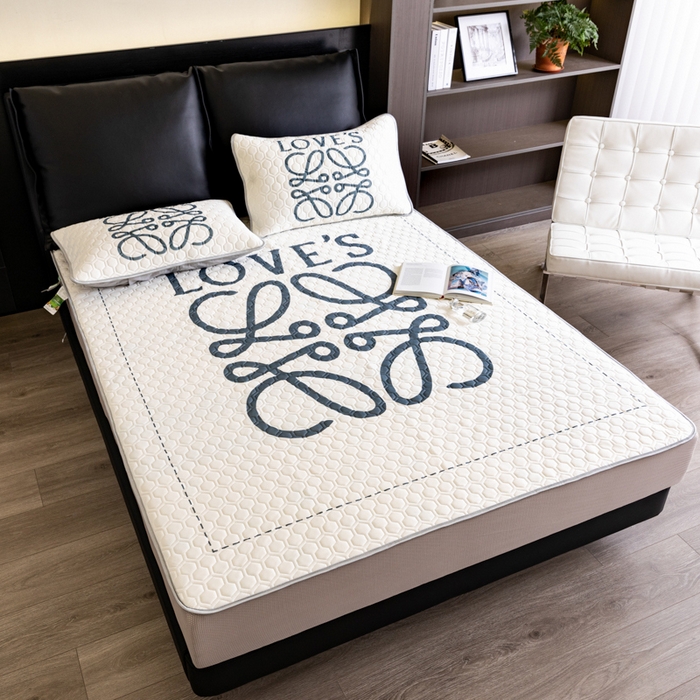 91家纺网 家纺一手货源 找家纺 摩卡 2024新品凉感丝床笠乳胶凉席三件套 至爱