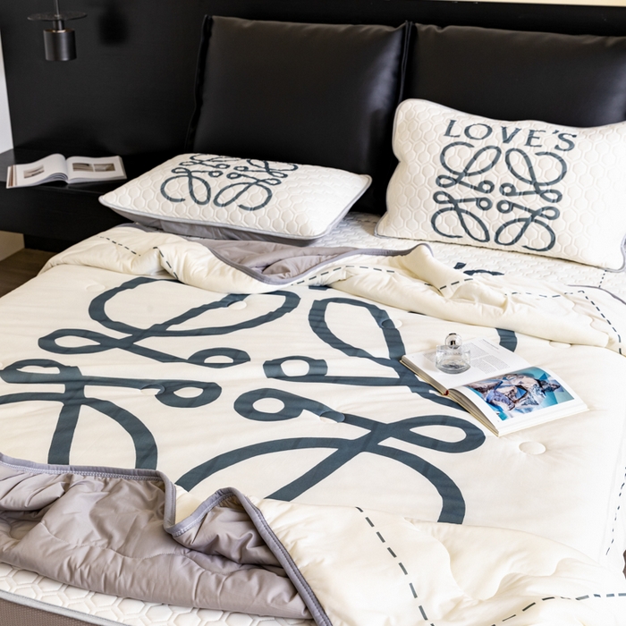 91家纺网 家纺一手货源 找家纺 摩卡 2024新品凉感丝床笠乳胶凉席三件套 至爱