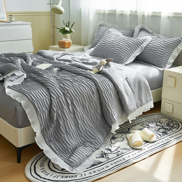 91家纺网 家纺一手货源 找家纺 畅销被业 2024新款泡泡纱花边夏被四件套 花边款泡泡纱-情调灰