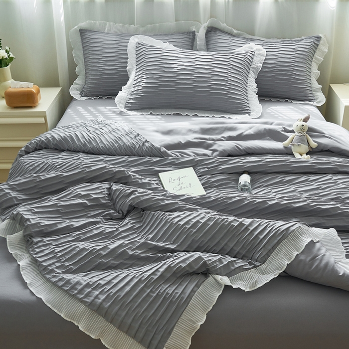 91家纺网 家纺一手货源 找家纺 畅销被业 2024新款泡泡纱花边夏被四件套 花边款泡泡纱-情调灰