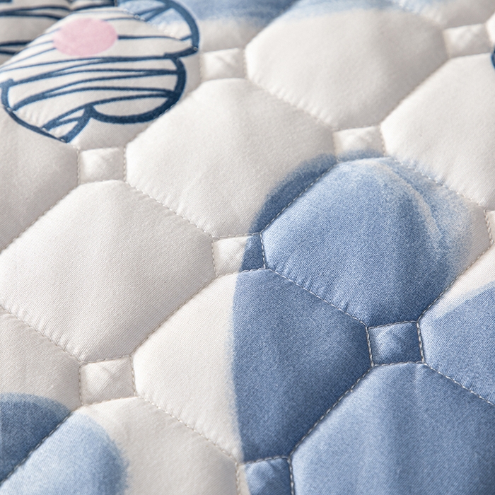 91家纺网 家纺一手货源 找家纺 暖季 2025新款印花磨毛夹棉床笠 心动小兔