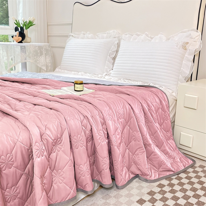 91家纺网 家纺一手货源 找家纺 （总）苏迪 2025新款凉感丝夏被夏凉被空调被