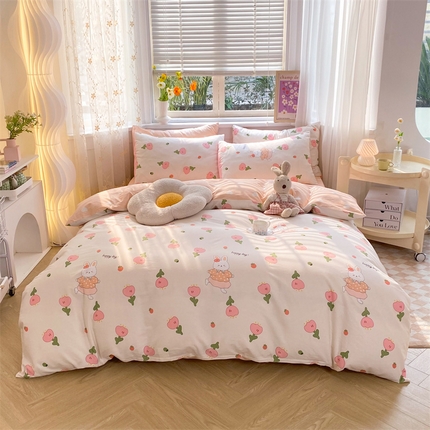 91家纺网 家纺一手货源 找家纺 多品家纺 2023新款13070全棉单被套暗线 花季兔