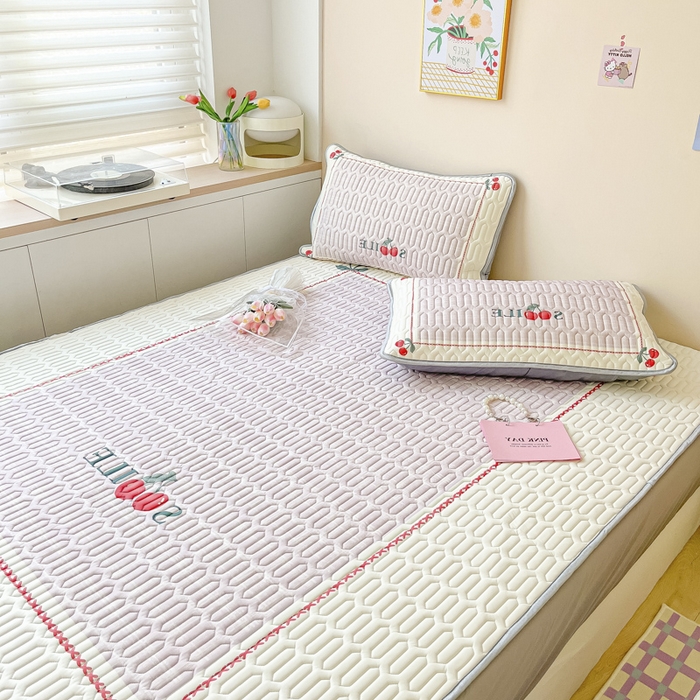 91家纺网 家纺一手货源 找家纺 慕澄家纺 2023新款大版床笠款乳胶凉席 床笠款-樱桃物语