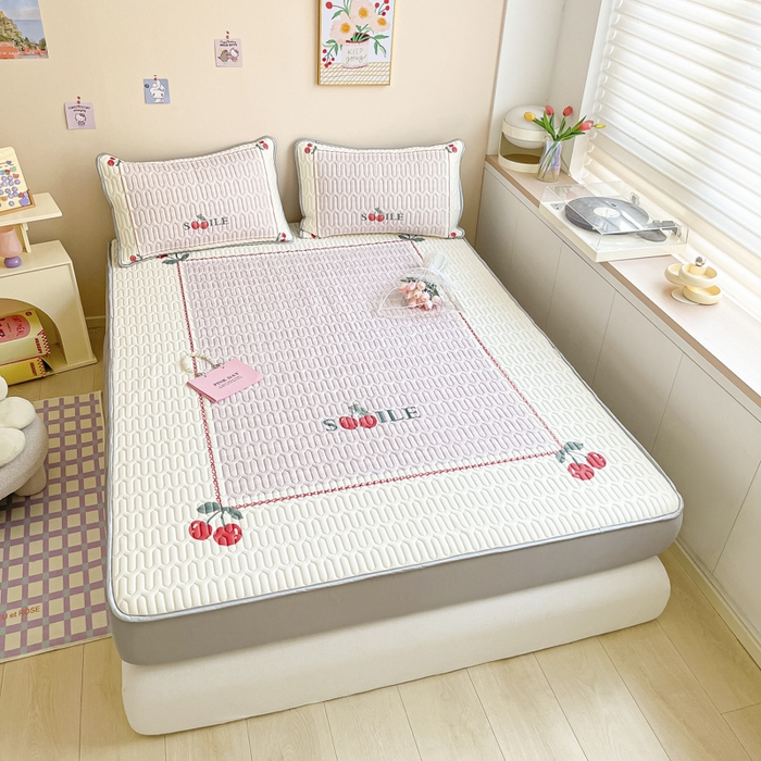 91家纺网 家纺一手货源 找家纺 慕澄家纺 2023新款大版床笠款乳胶凉席 床笠款-樱桃物语