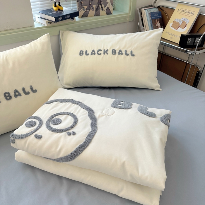 91家纺网 家纺一手货源 找家纺 眠帛 2024新款A类水洗棉毛巾绣夏被四件套—精灵系列 精灵蓝灰