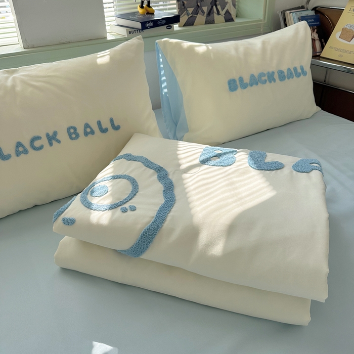 91家纺网 家纺一手货源 找家纺 眠帛 2024新款A类水洗棉毛巾绣夏被四件套—精灵系列 精灵天空蓝