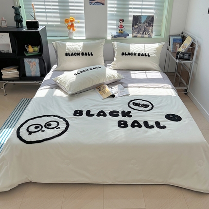 91家纺网 家纺一手货源 找家纺 眠帛 2024新款A类水洗棉毛巾绣夏被四件套—精灵系列 精灵浅灰