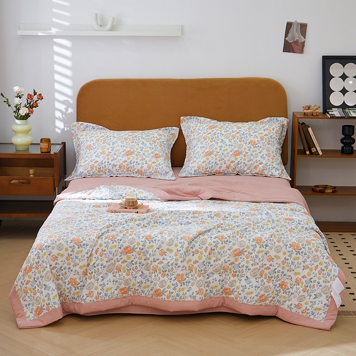 91家纺网 家纺一手货源 找家纺 33 新款A类水洗棉麻双层纱印花大豆被夏被四件套风格二 花花世界