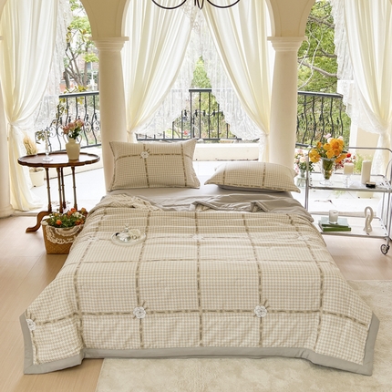 91家纺网 家纺一手货源 找家纺 总33家纺 2024新款A类水洗棉麻双层纱印花大豆被夏被四件套风格二