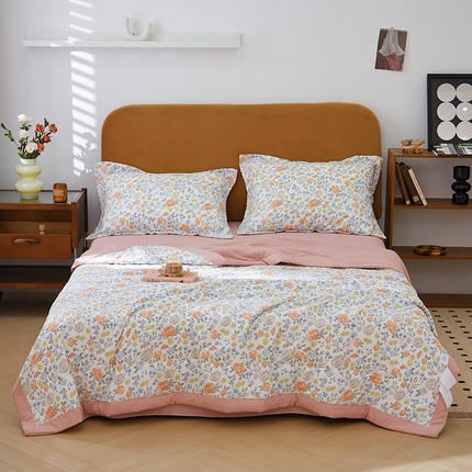 91家纺网 家纺一手货源 找家纺 总33家纺 2024新款A类水洗棉麻双层纱印花大豆被夏被四件套风格二