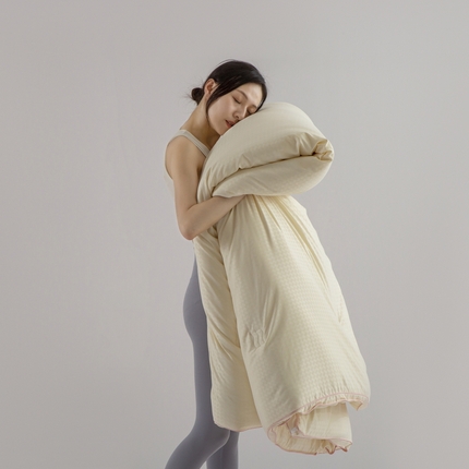 91家纺网 家纺一手货源 找家纺 （总）33家纺 新款千鸟格母婴级A类优质大豆纤维被子被芯