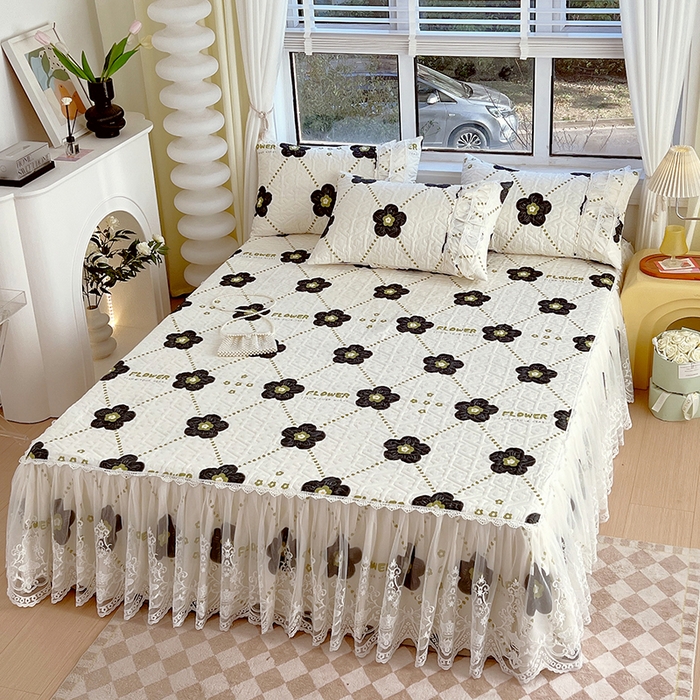 91家纺网 家纺一手货源 找家纺 罗艺轩 2024新款法式风蕾丝夹棉床裙三件套 花想容-花漾青春