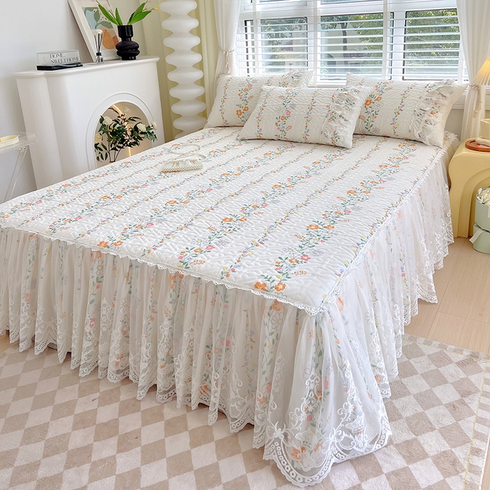 91家纺网 家纺一手货源 找家纺 罗艺轩 2024新款法式风蕾丝夹棉床裙三件套 花想容-花派印象