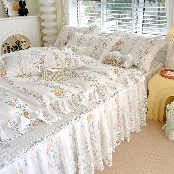 91家纺网 家纺一手货源 找家纺 罗艺轩 2024新款法式风蕾丝夹棉床裙三件套 花想容-花派印象