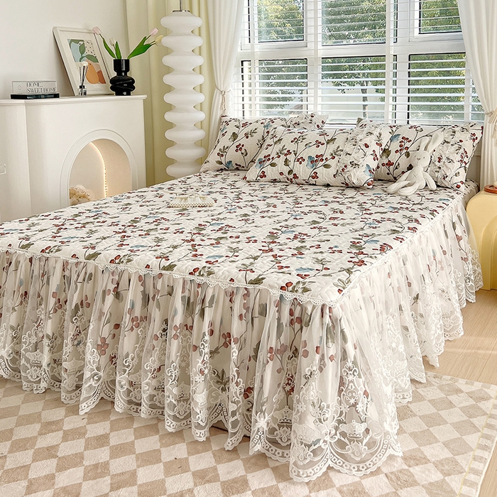 91家纺网 家纺一手货源 找家纺 罗艺轩 2024新款法式风蕾丝夹棉床裙三件套 花想容-茵茵花语