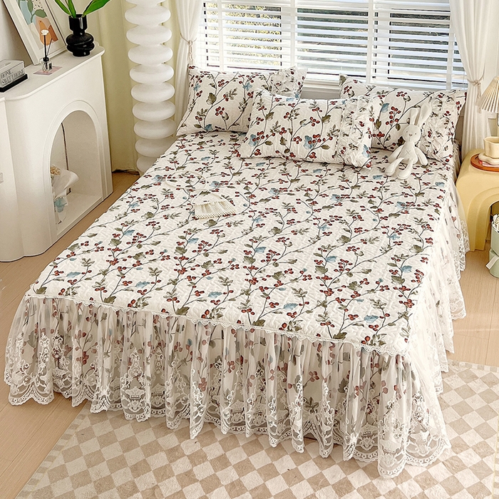 91家纺网 家纺一手货源 找家纺 罗艺轩 2024新款法式风蕾丝夹棉床裙三件套 花想容-茵茵花语