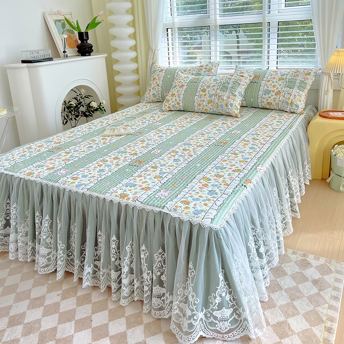 91家纺网 家纺一手货源 找家纺 罗艺轩 2024新款法式风蕾丝夹棉床裙三件套 花想容-元气甜心