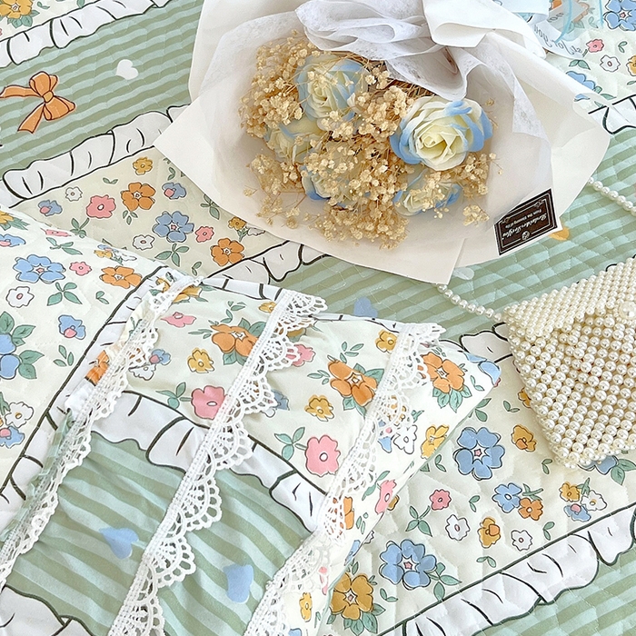 91家纺网 家纺一手货源 找家纺 罗艺轩 2024新款法式风蕾丝夹棉床裙三件套 花想容-元气甜心