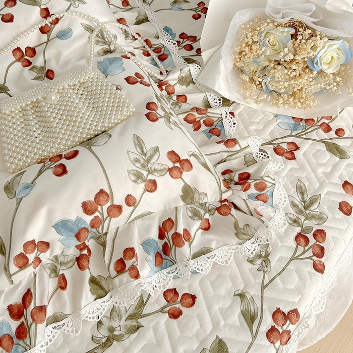 91家纺网 家纺一手货源 找家纺 罗艺轩 2024新款法式风蕾丝夹棉床裙三件套 花想容-茵茵花语