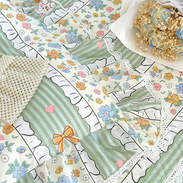 91家纺网 家纺一手货源 找家纺 罗艺轩 2024新款法式风蕾丝夹棉床裙三件套 花想容-元气甜心