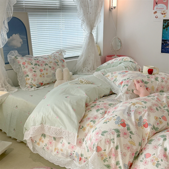 91家纺网 家纺一手货源 找家纺 昔可家纺 2023新款全棉四件套公主蕾丝花边ok 草莓小兔