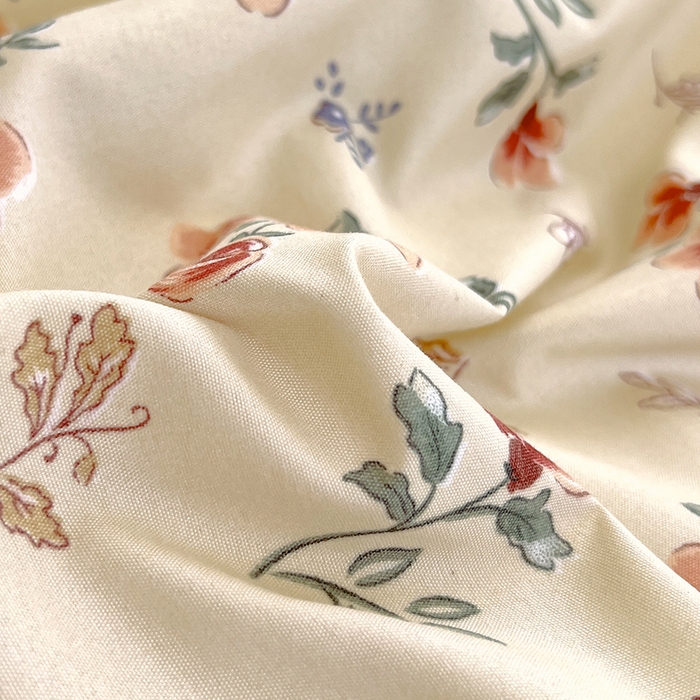 91家纺网 家纺一手货源 找家纺 （总）罗艺轩 2024新款法式风蕾丝夹棉床裙款四件套-花想容