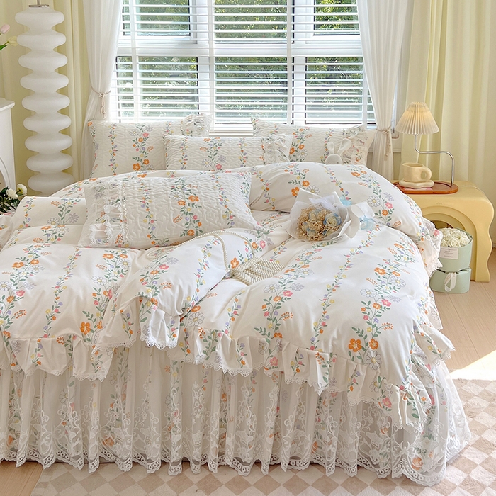 91家纺网 家纺一手货源 找家纺 罗艺轩 2024新款法式风蕾丝夹棉床裙款四件套 花想容-花派印象