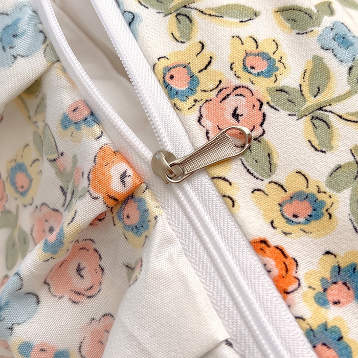 91家纺网 家纺一手货源 找家纺 罗艺轩 2024新款法式风蕾丝夹棉床裙款四件套 花想容-花丛兔