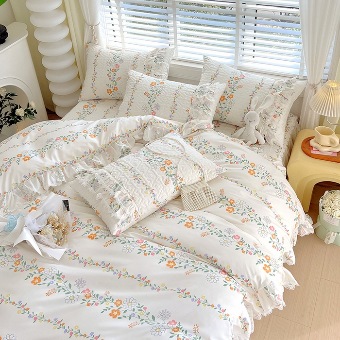 91家纺网 家纺一手货源 找家纺 罗艺轩 2024新款法式风蕾丝夹棉床裙款四件套 花想容-花派印象