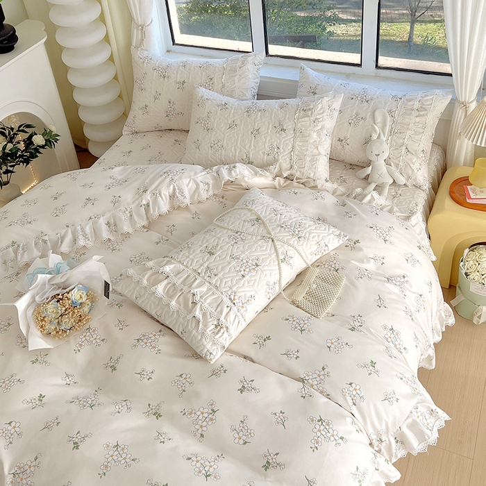 91家纺网 家纺一手货源 找家纺 罗艺轩 2024新款法式风蕾丝夹棉床裙款四件套 花想容-清新花蕊