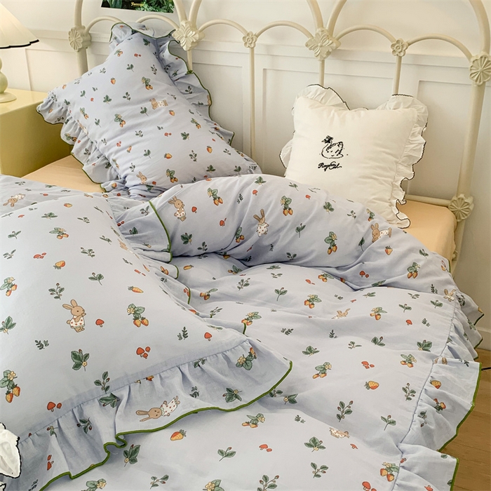 91家纺网 家纺一手货源 找家纺 昔可家纺 2023新款花边双层纱系列ok 草莓小兔蓝底