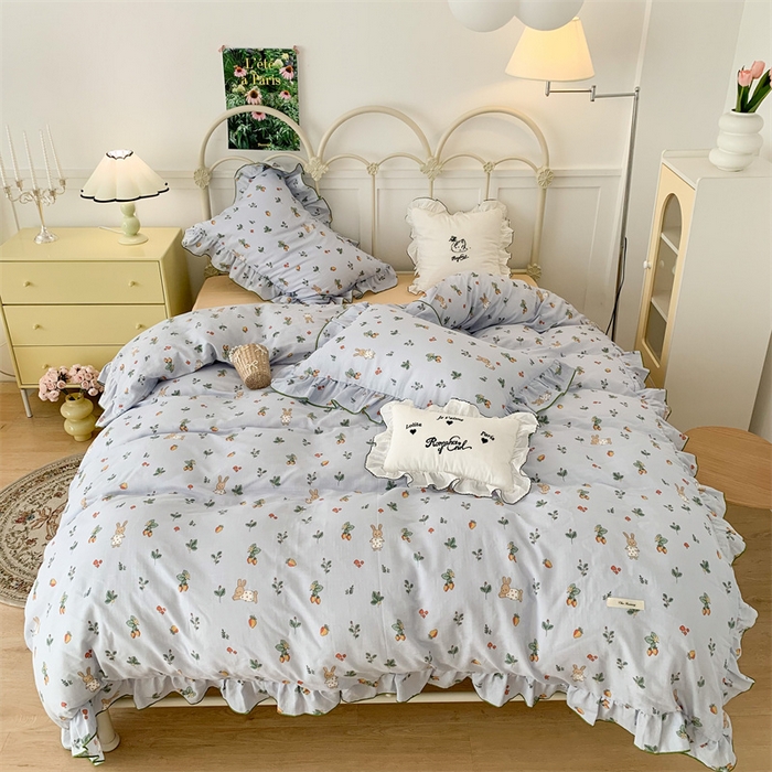 91家纺网 家纺一手货源 找家纺 昔可家纺 2023新款花边双层纱系列ok 草莓小兔蓝底