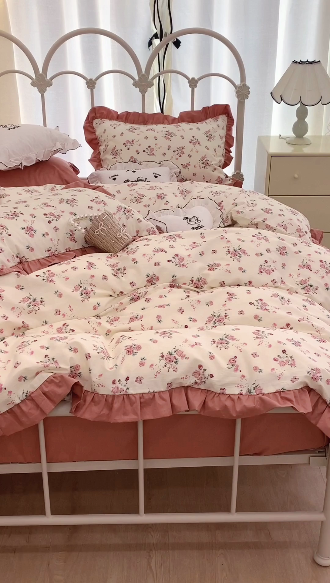 91家纺网 家纺一手货源 找家纺 昔可家纺 韩版对折褶皱花边全棉四件套ok 粉嫩小玫瑰