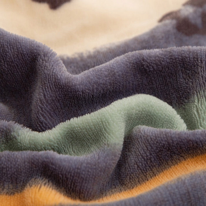 91家纺网 家纺一手货源 找家纺 登登家纺 加厚印花牛奶金貂法莱宝宝绒四件套  加州旅馆-绿