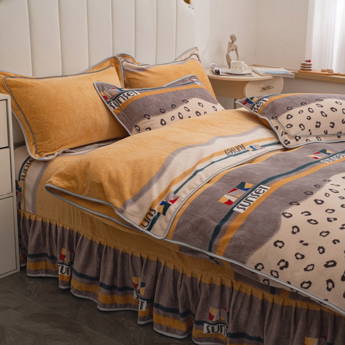 91家纺网 家纺一手货源 找家纺 登登家纺 加厚印花牛奶金貂法莱宝宝绒四件套  加州旅馆-黄