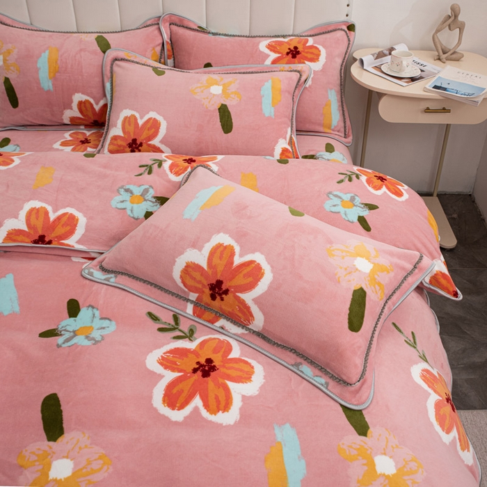 91家纺网 家纺一手货源 找家纺 登登家纺 加厚印花牛奶金貂法莱宝宝绒四件套  花团锦簇