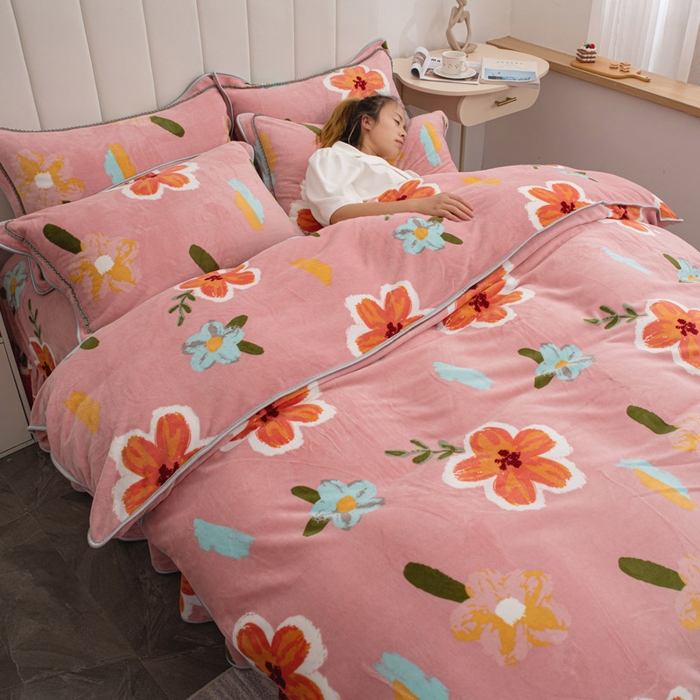 91家纺网 家纺一手货源 找家纺 登登家纺 加厚印花牛奶金貂法莱宝宝绒四件套  花团锦簇