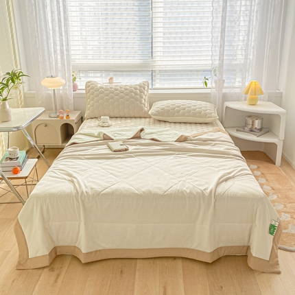 91家纺网 家纺一手货源 找家纺 （总）东宇 2023新款凉感大豆夏被凉席四件套系列