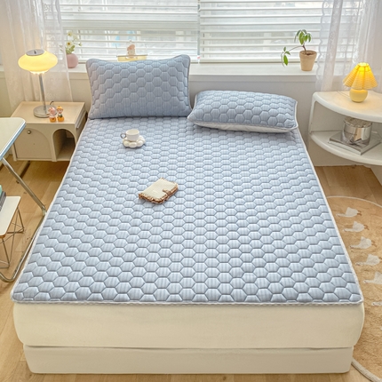 91家纺网 家纺一手货源 找家纺 （总）东宇 2023新款凉感大豆夏被凉席四件套系列