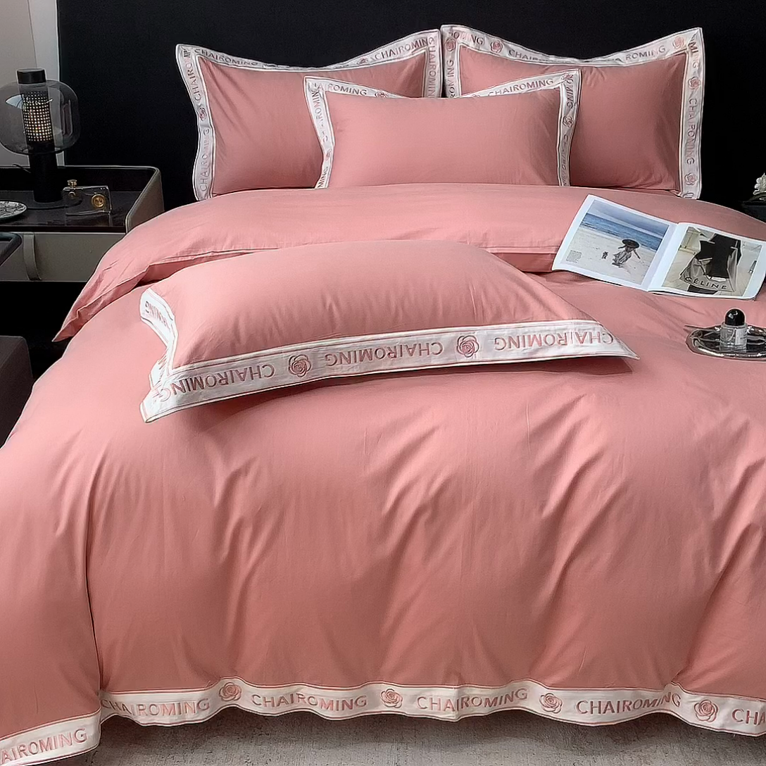 91家纺网 家纺一手货源 找家纺 梧桐家居 2023新款13372全棉刺绣宽边四件套-秀色系列 豆沙